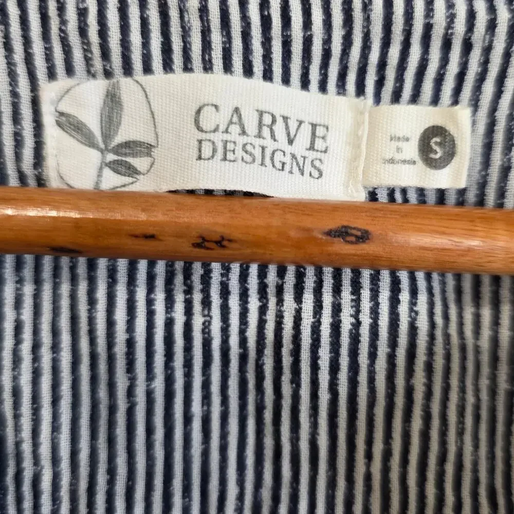 Carve Designs Dylan Gauze Shirt Navy Mini Stripe Size S - Picture 6 of 7